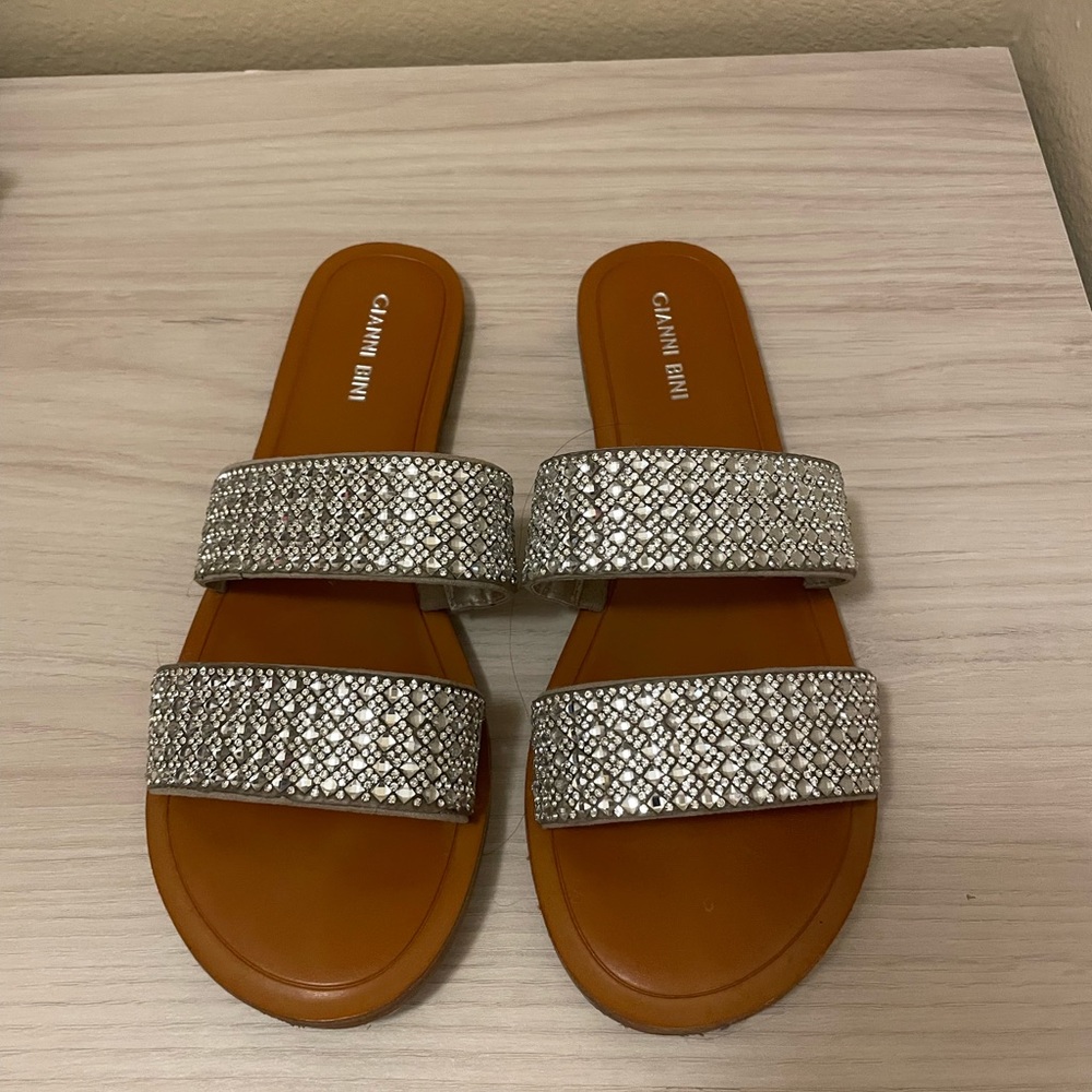 Gianni Bini sandals